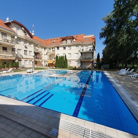 Apartament Relax Wellness Manzard Hajdúszoboszló Zewnętrze zdjęcie